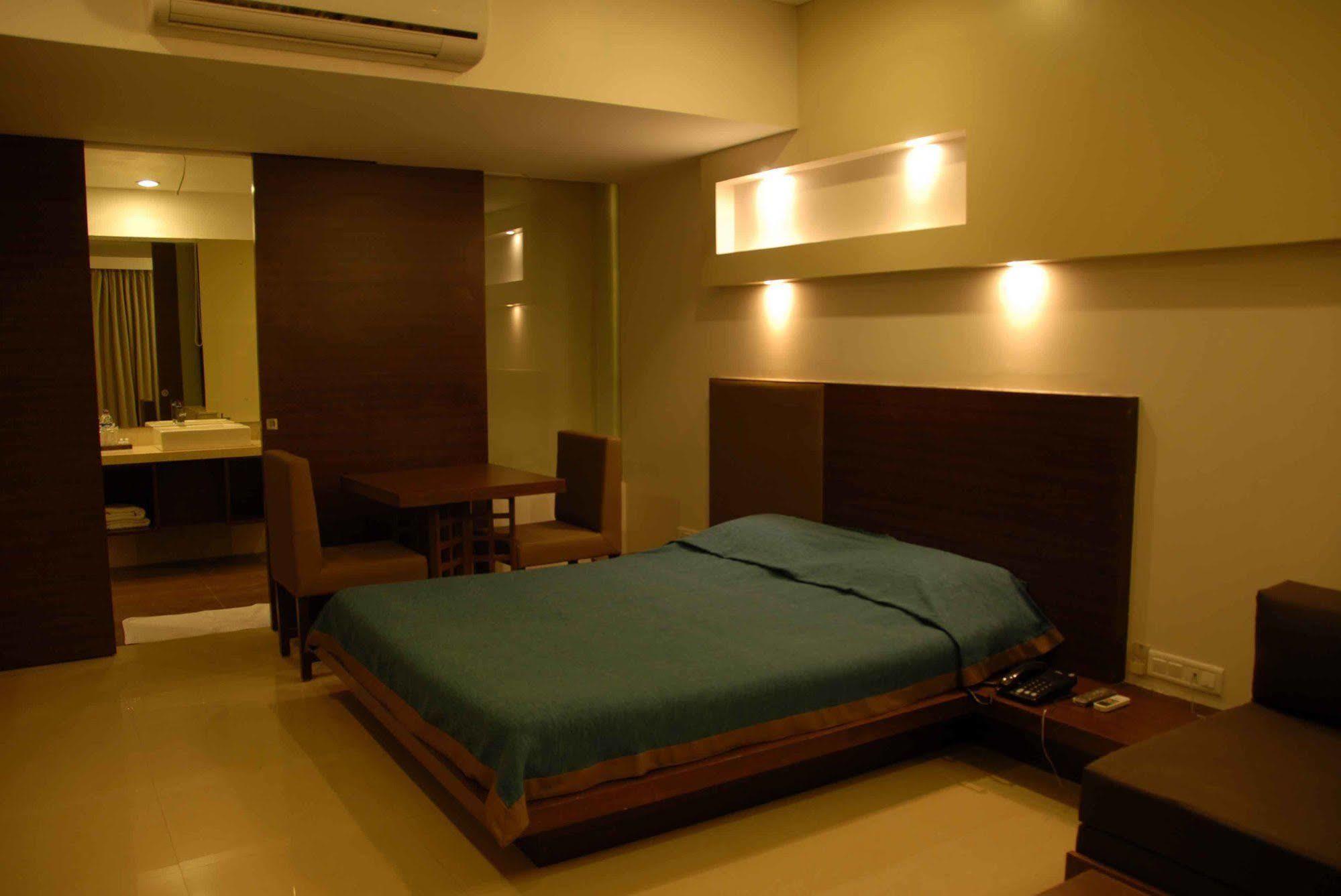 Silver Sands Beach Resort Daman Exterior photo